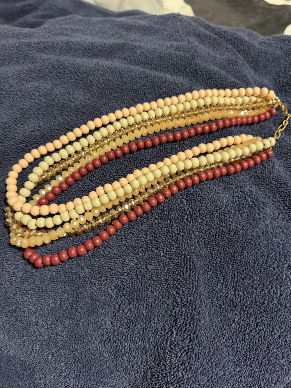 7 pieces necklace lot.